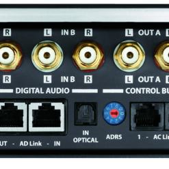 Alternative view of Audison Thesis 4 CHANNEL AMPLIFIER 4x260W